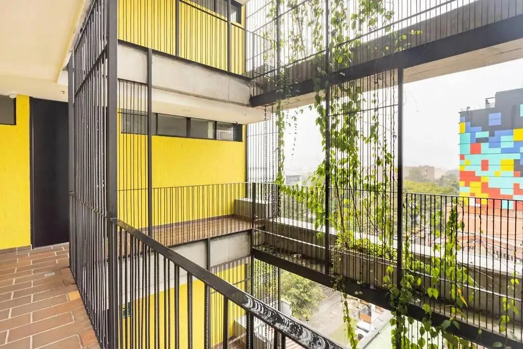 Central Laureles With Ac & Fast 200Mbps Wifi Medellin Apartment