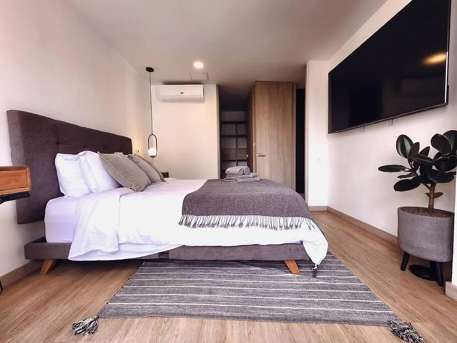 Central Laureles With Ac & Fast 200Mbps Wifi Medellin Apartment