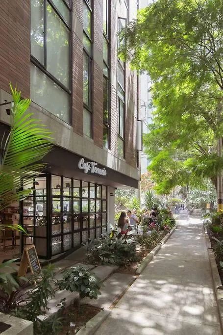 Apartment Central Laureles With Ac & Fast 200Mbps Wifi Medellin