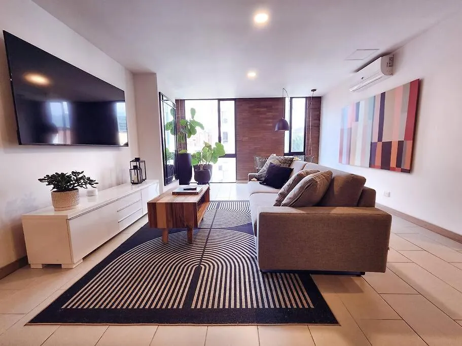 Central Laureles With Ac & Fast 200Mbps Wifi contacts