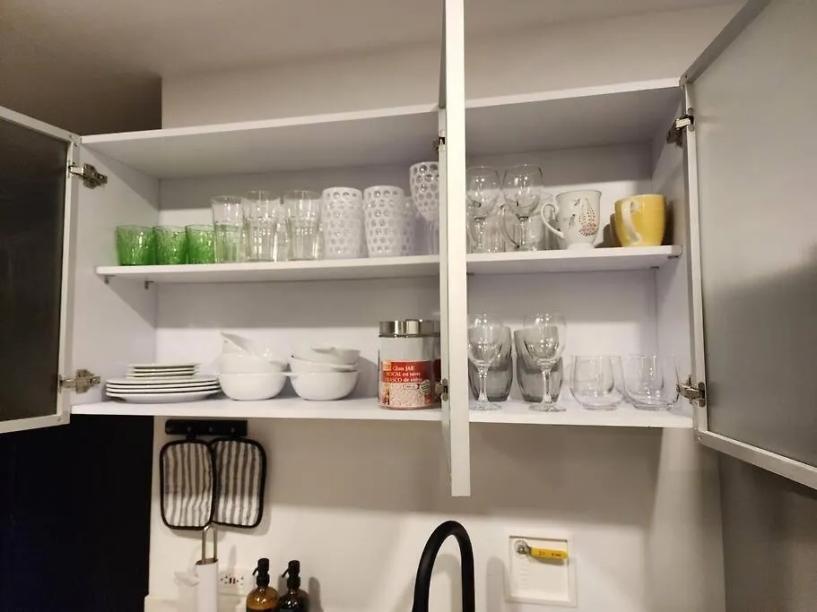 Central Laureles With Ac & Fast 200Mbps Wifi Medellín Apartmán